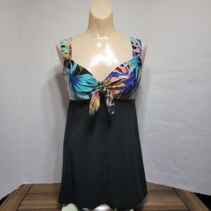 St John's Bay 1Pc Swimsuit Secretly Slender - Size 8 NWT